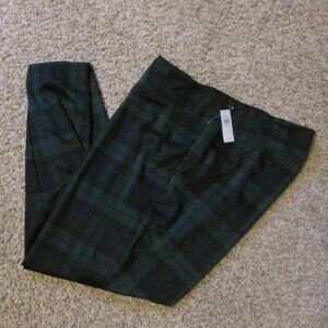 NWT GAP XXL Green Black Plaid Pull On Elastic Waist Pants Poly Blend Quality